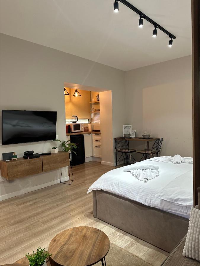 4Seasonsgea , Deluxe Studio , City Centre , טיראנה מראה חיצוני תמונה